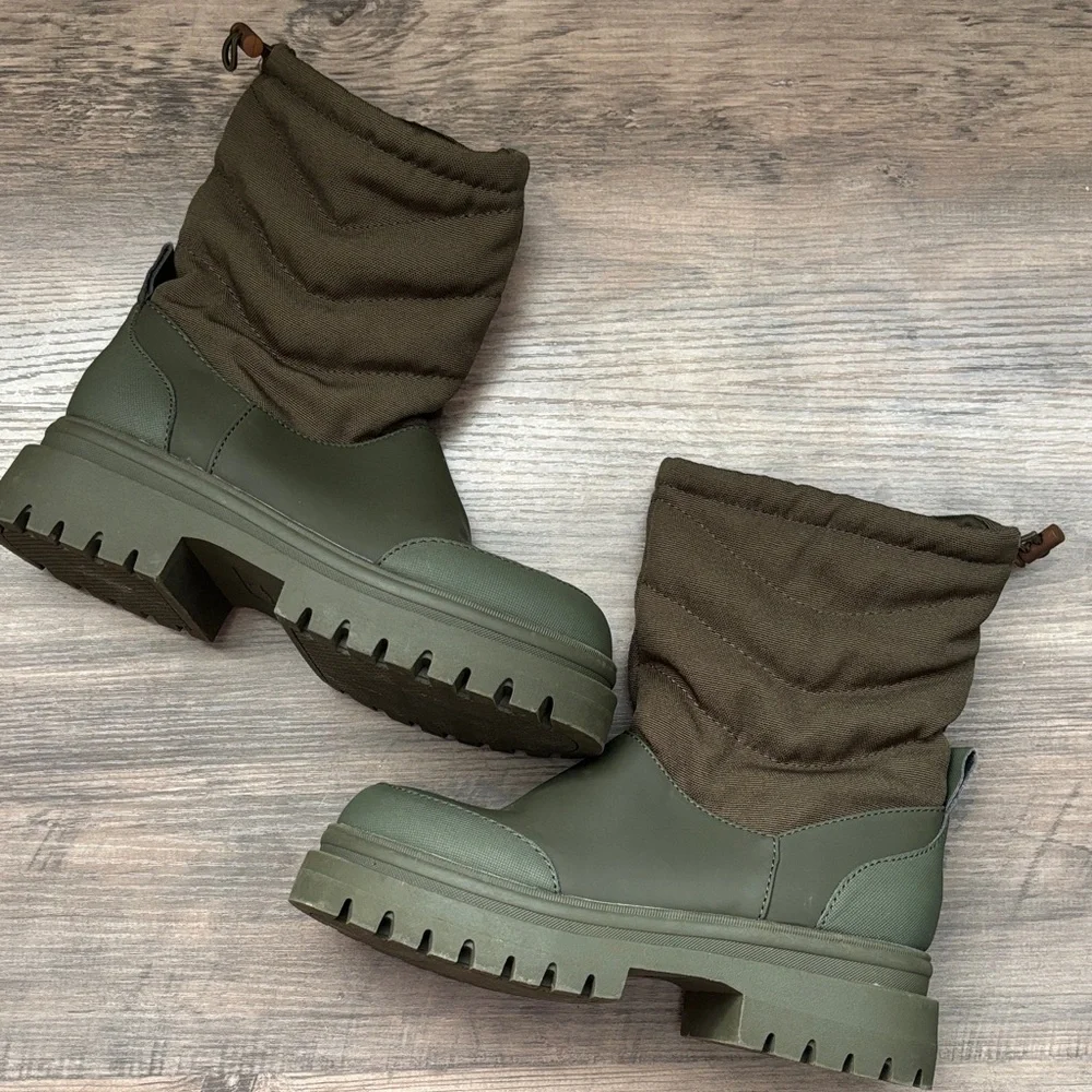 Rocket Dog hunter green slip on Winter Boots
